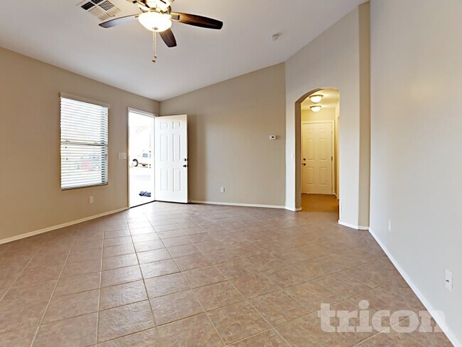 Building Photo - 11122 E Arbor Ave