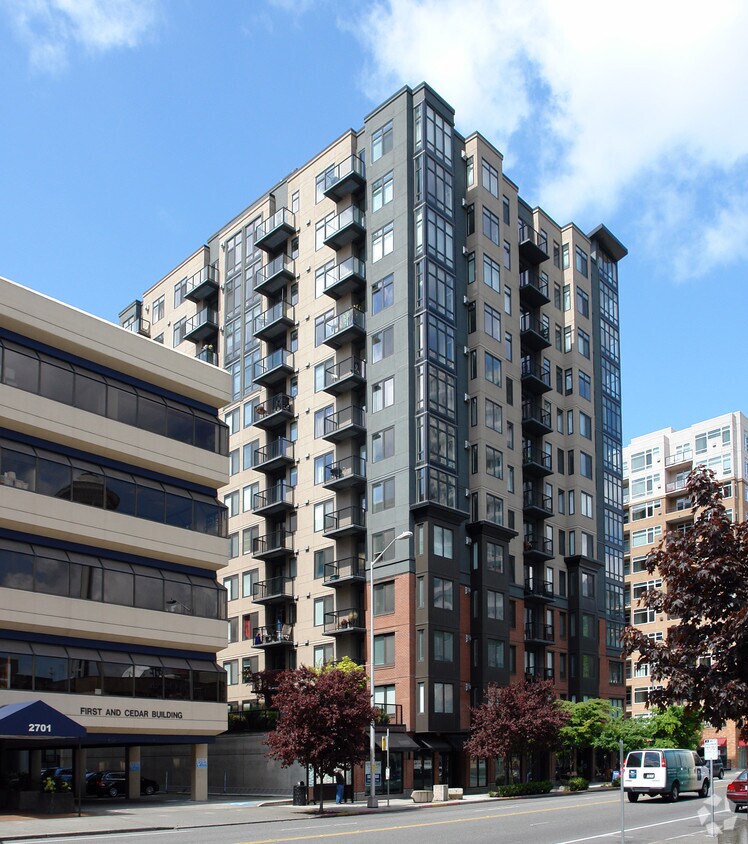 Building Photo - Avenue One Condominium