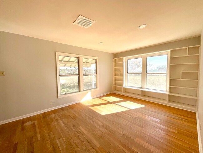 Foto del edificio - 3442 N U.S. Hwy 281