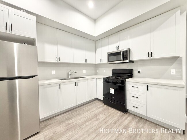 Foto del edificio - 6905 Ben Ave