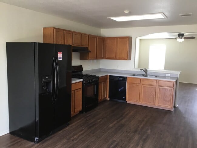 Building Photo - 109 Mason Reed Cv