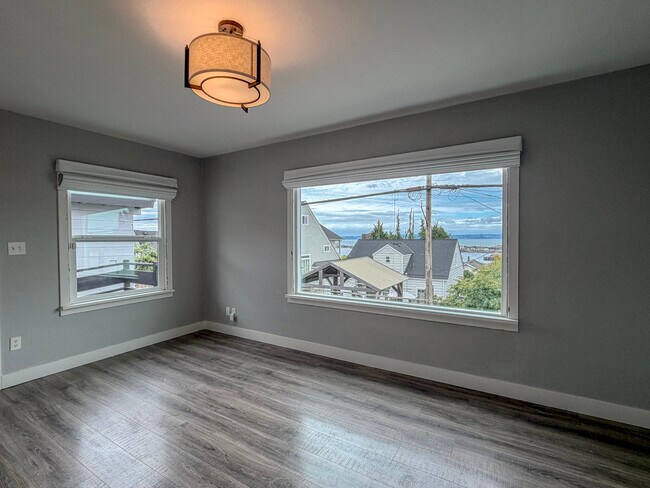 Building Photo - 2212 Rucker Ave