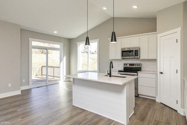 Foto del edificio - 3 br, 2.5 bath House - 529 Meadows Ct