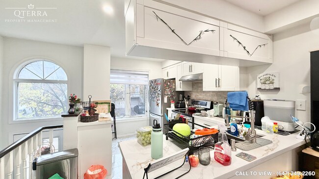 Building Photo - 1635 Pickering Pky