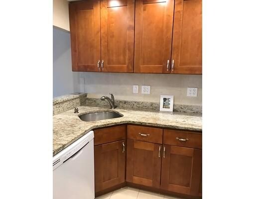 Foto del edificio - 5050 Washington St