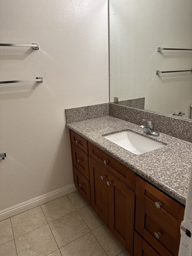 Bathroom - 1708 S Garfield Ave