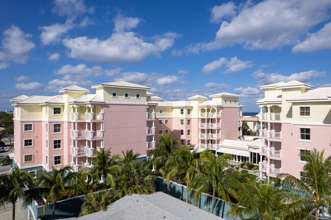 Building Photo - Ocean Plaza on Deerfield Beach