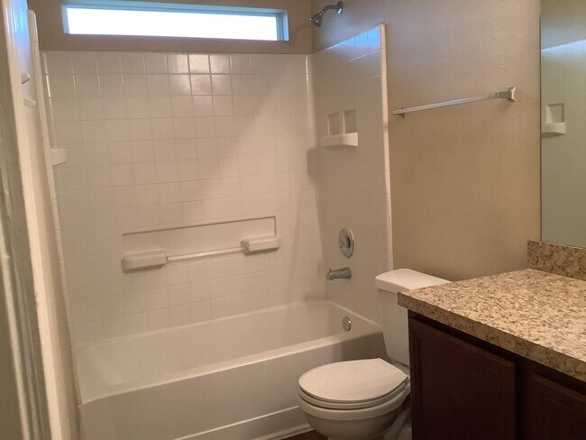 Foto del edificio - 6019 Brenwood Trails Ln