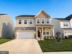 Building Photo - 42 Trout Lily Dr