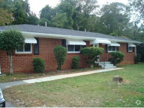 Building Photo - 1200 Panola Rd