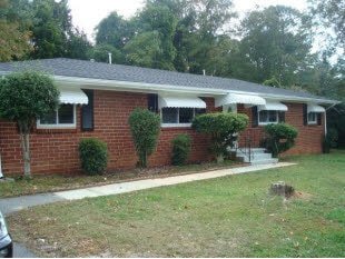 Primary Photo - Cozy 2 Bedroom / 1 Bath Duplex