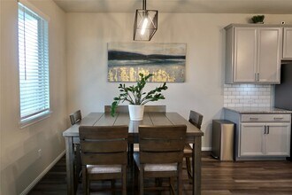 Building Photo - 9850 Copper Ranch Trail