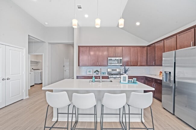 Building Photo - 13006 Oleander Bay Ln