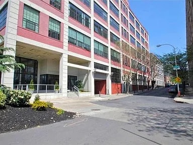 Building Photo - 2429 Locust St