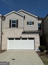 Building Photo - 950 Sunny Lk Dr