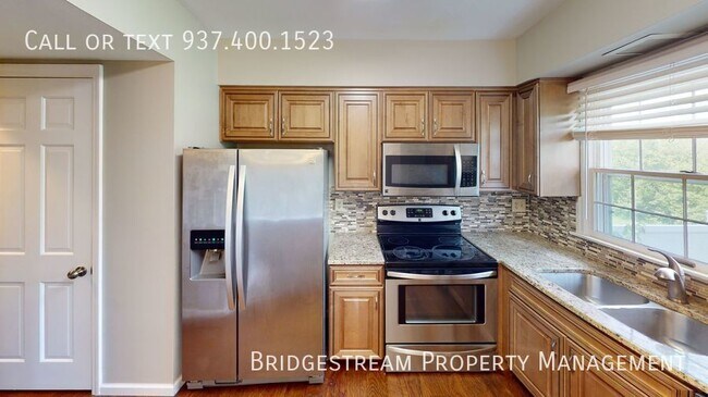 Foto del edificio - Updated 2 BR 1.5 BA Condo with Basement in...