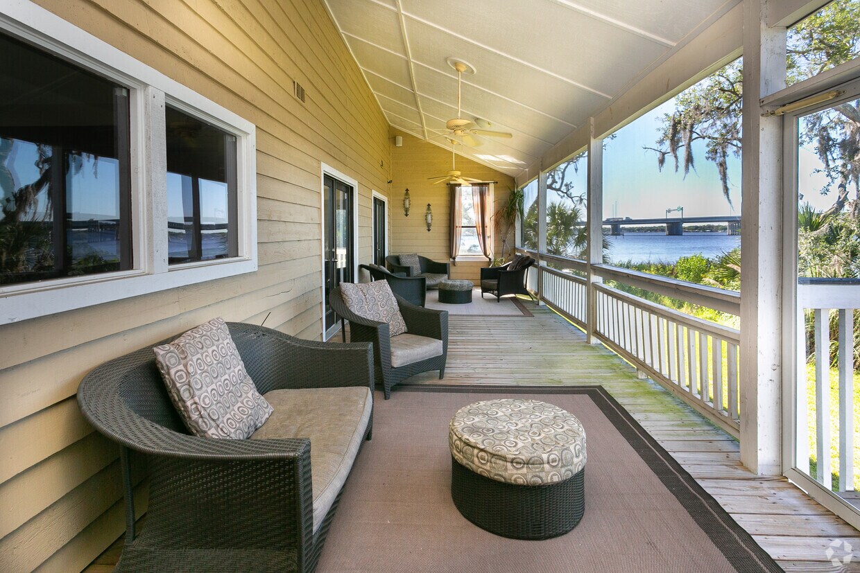 Island Pointe Apartments Jacksonville, FL