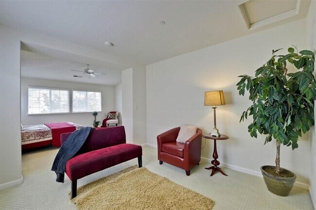 Foto del edificio - $4,490 / 5BR -2459 S.F. - STUNNING UNION C...