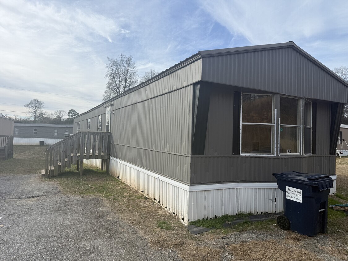 Photo - 738 Old Clemson Hwy (Seneca, SC)