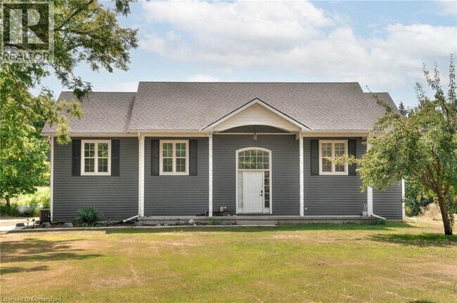Building Photo - 746154 Township Rd 4