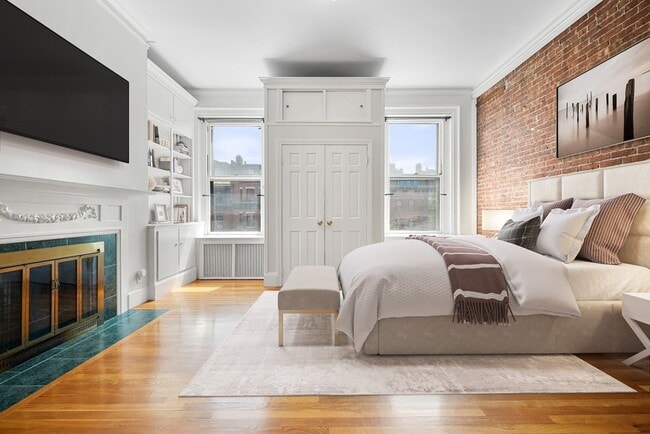 Building Photo - 232 Beacon St
