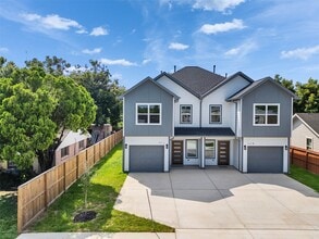 Building Photo - 10131 Olga Ln