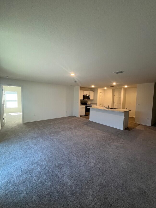 Foto del edificio - 27 Wood Cedar Dr