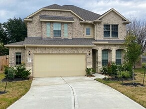 Building Photo - 10918 Hillside Dr
