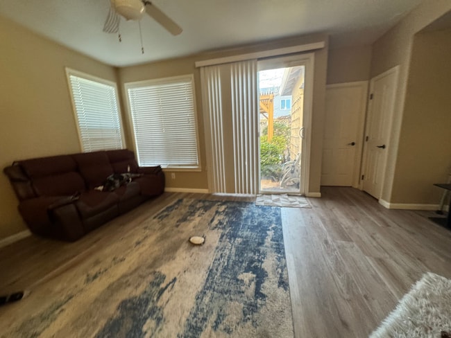 Building Photo - Natomas home
