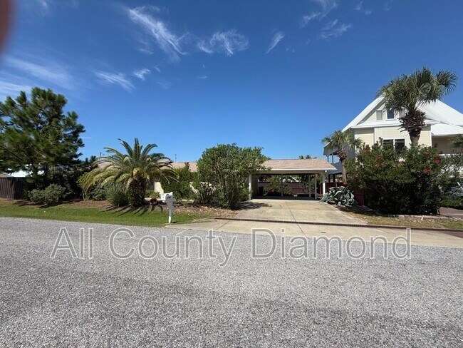 Building Photo - 3900 Wasp St