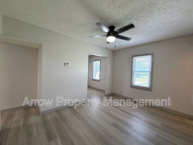 Building Photo - 622 New Hampshire