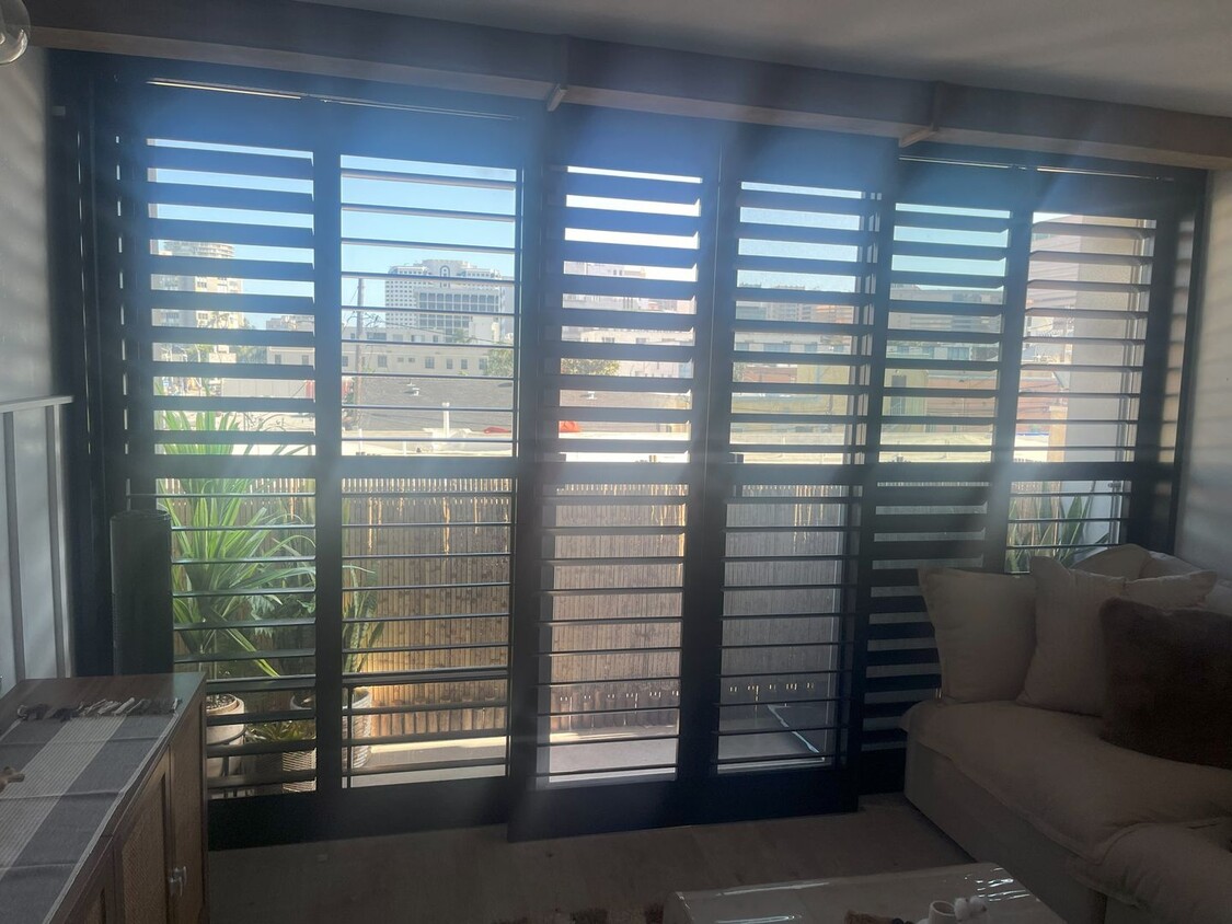 Foto principal - 1 Bed 1 Bath In Long Beach