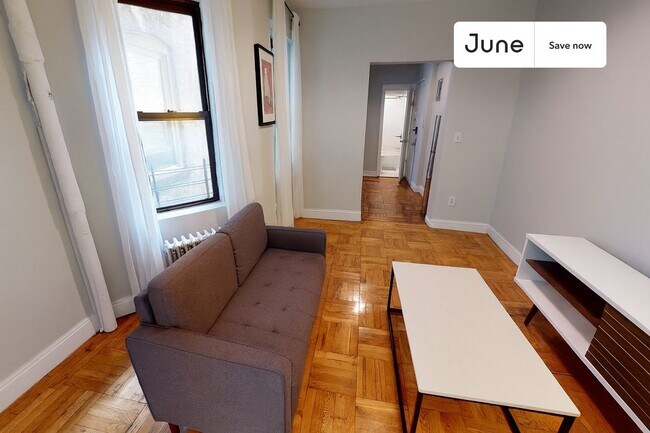 Foto del edificio - 715 E 5th St