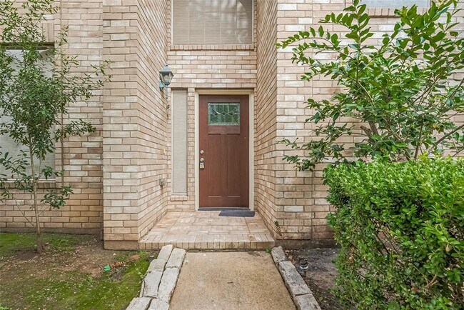 Building Photo - 15603 Mustang Island Dr