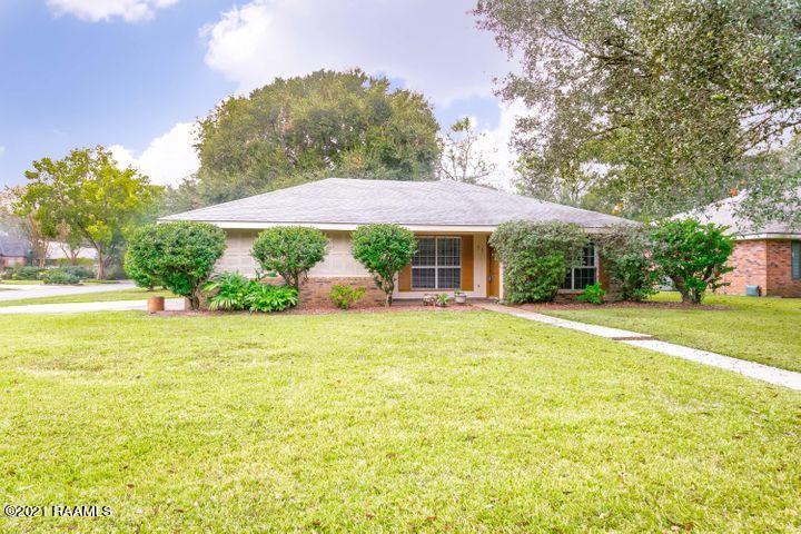Primary Photo - 99 Karolwood Dr