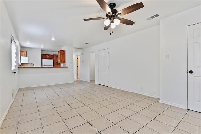 Foto del edificio - 1014 W Coffin St