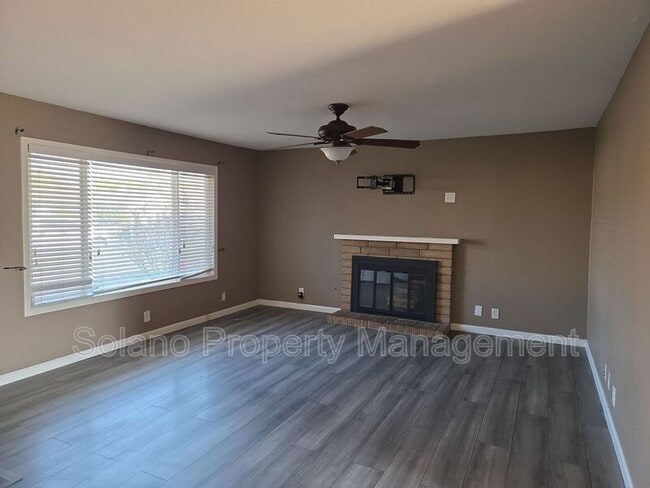 Building Photo - 202 Richard Pl