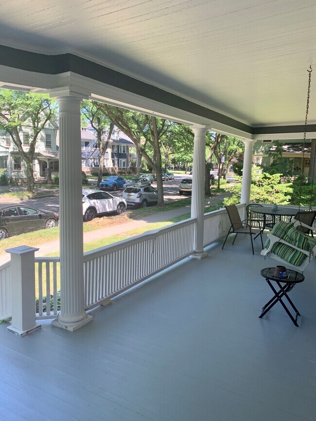 porche delantero privado - 457 Park Ave