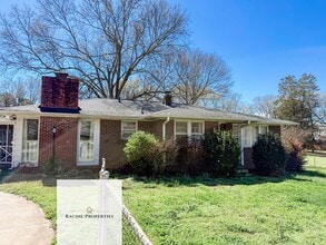 Building Photo - 408 Meadors Ave