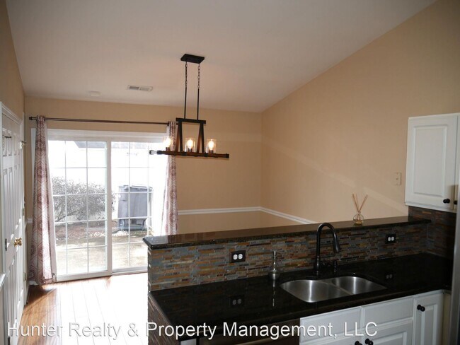 Building Photo - 3 br, 2 bath House - 2432 Wynbrook Square ...