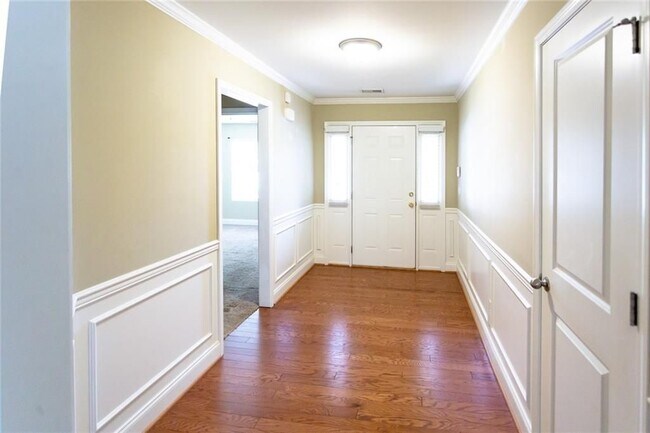 Foto del edificio - 4719 Sweetwater Dr