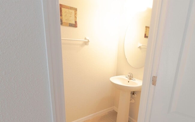 Building Photo - 5179 Bay Isle Cir