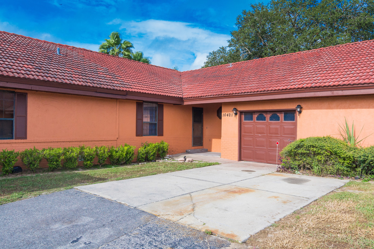 Primary Photo - 10421 Pink Azalea Dr