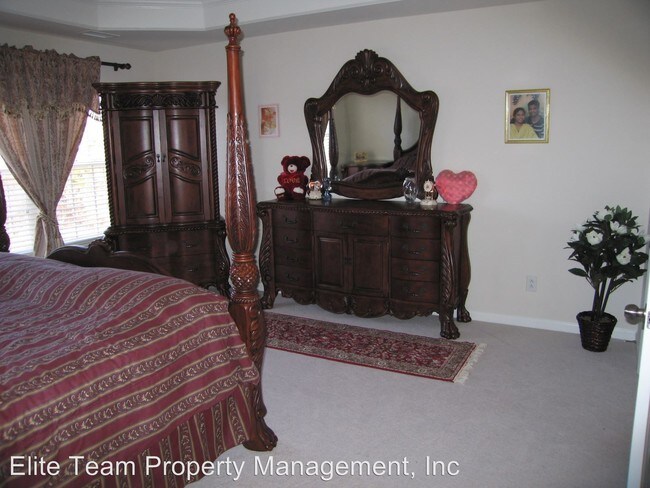 Foto del edificio - 10423 Olde Ivy Way