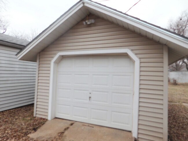 Foto del edificio - Cute 2 bedroom/1 bath home in El Dorado!