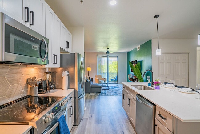 Foto del edificio - 6610 N 93rd Ave