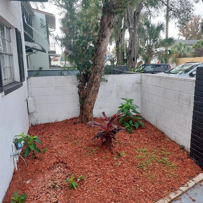 Foto del edificio - 9807 N 52nd St