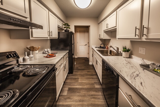 Building Photo - The Meridian North and South