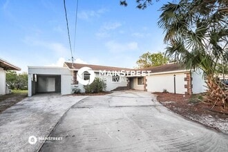 Building Photo - 2717 Amsden Rd