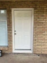 Building Photo - 4624 Bell St